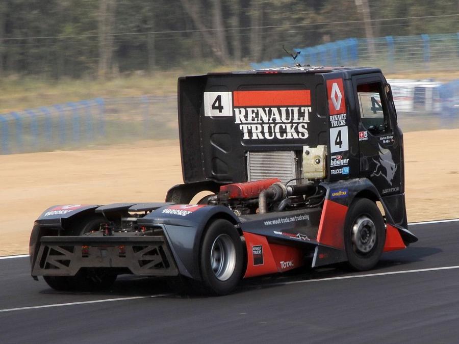  Renault Premium Course Racing Truck 2010 года  (фото 10 из 12)